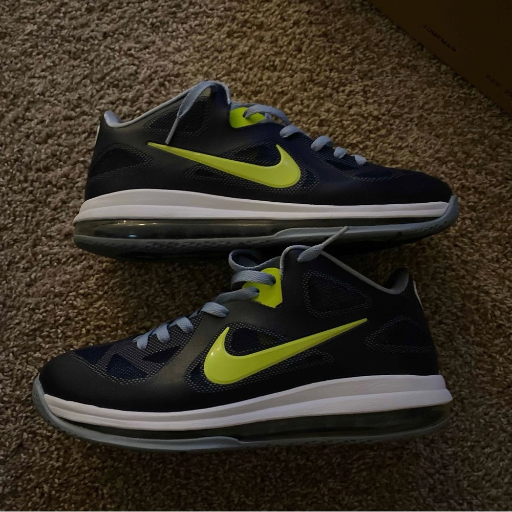 Nike LeBron 9 Low
